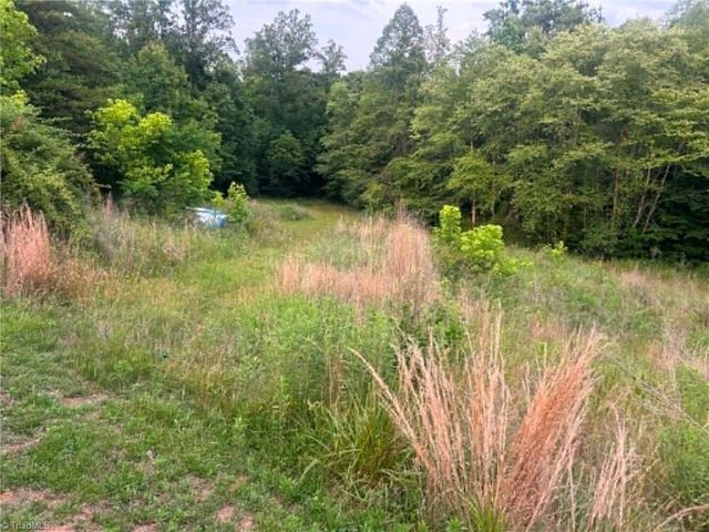 1085 Oak Forest Road, Tobaccoville, NC 27050