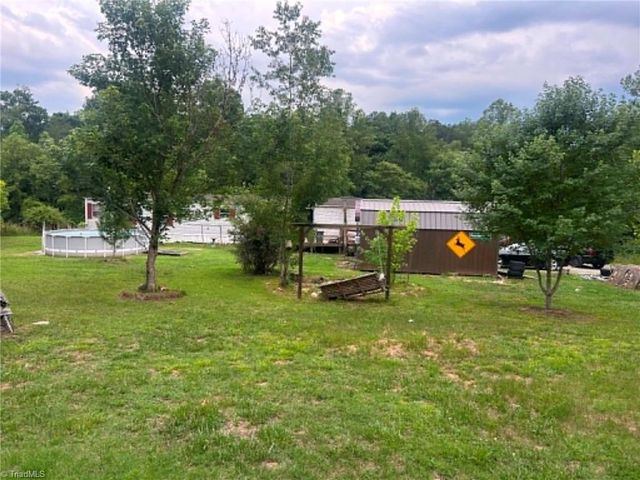 1085 Oak Forest Road, Tobaccoville, NC 27050