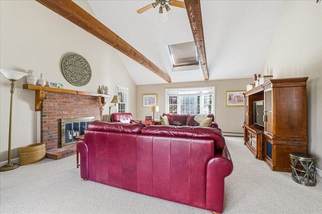 33 First Parish Ln, Hanover, MA 02339