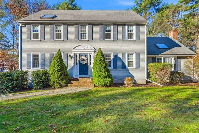 33 First Parish Ln, Hanover, MA 02339