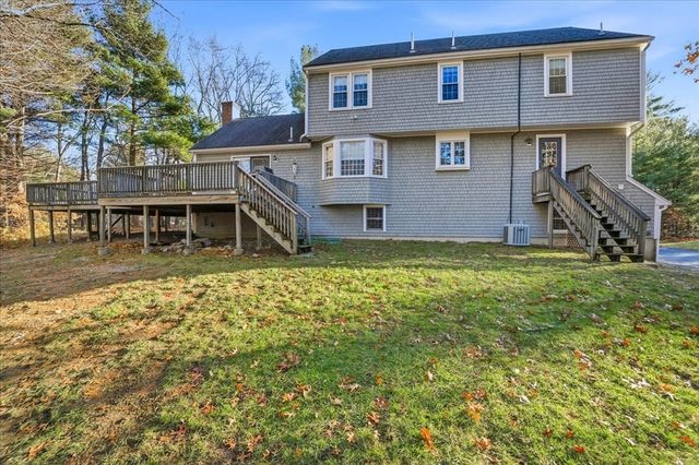 33 First Parish Ln, Hanover, MA 02339