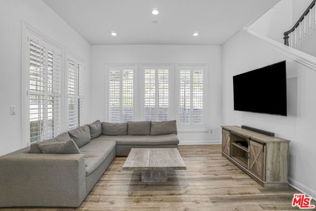 20629 W Chestnut Circle, Porter Ranch (los Angeles), CA 91326
