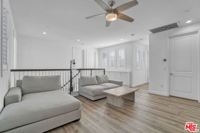 20629 W Chestnut Circle, Porter Ranch (los Angeles), CA 91326