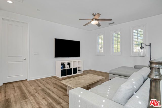 20629 W Chestnut Circle, Porter Ranch (los Angeles), CA 91326