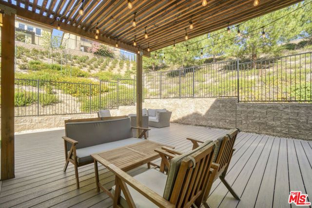 20629 W Chestnut Circle, Porter Ranch (los Angeles), CA 91326