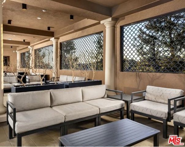 20629 W Chestnut Circle, Porter Ranch (los Angeles), CA 91326