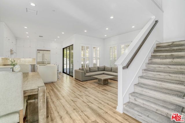 20629 W Chestnut Circle, Porter Ranch (los Angeles), CA 91326