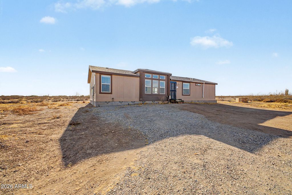 22836 W MYERS Street, Wittmann, AZ 85361 — photo 2