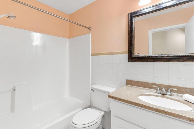 229 W MCCLENDON STREET, Lady Lake, FL 32159