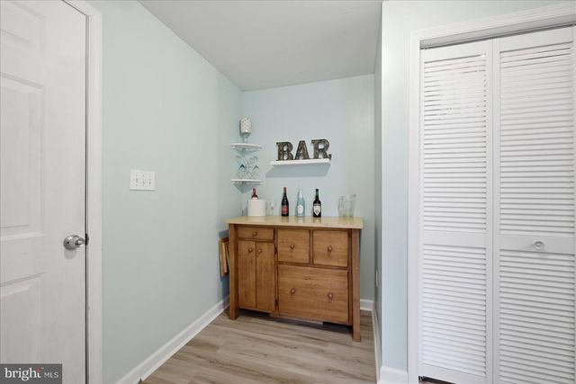 163 CLIFFSIDE RD, Linden, VA 22642