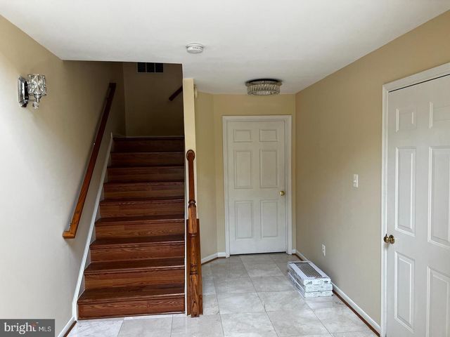 8354 JOVIN CIR, Springfield, VA 22153