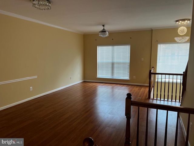 8354 JOVIN CIR, Springfield, VA 22153