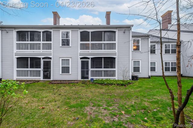 1221 Curzon Court 203, Howell, MI 48843