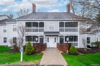 1221 Curzon Court 203, Howell, MI 48843