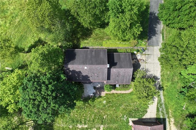 1125 Woodland Rd, Marshall, PA 15005