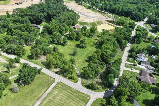 1125 Woodland Rd, Marshall, PA 15005
