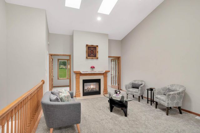 3424 Eagan Oaks Court, Eagan, MN 55123