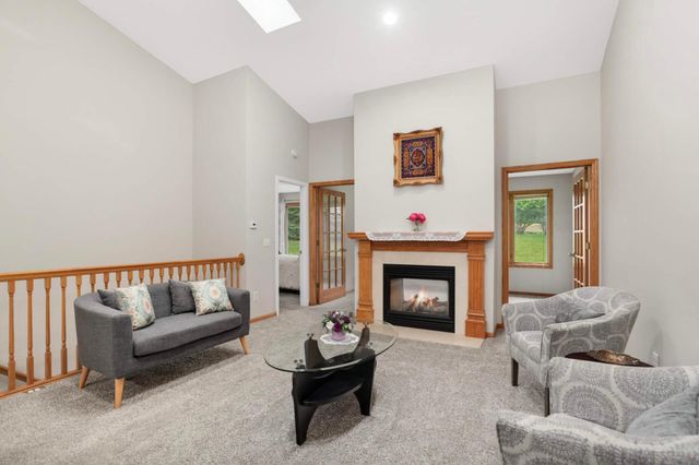 3424 Eagan Oaks Court, Eagan, MN 55123