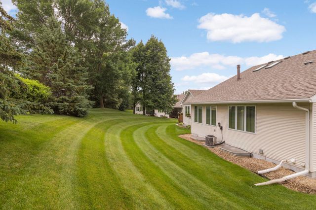 3424 Eagan Oaks Court, Eagan, MN 55123