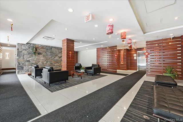 87-10 51st Avenue 5H, Elmhurst, NY 11373