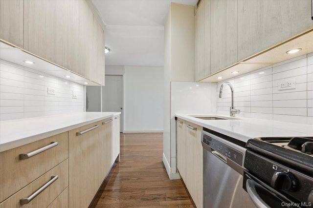 87-10 51st Avenue 5H, Elmhurst, NY 11373