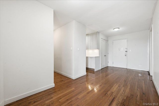 87-10 51st Avenue 5H, Elmhurst, NY 11373