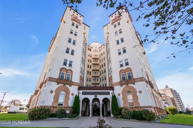 400 Deal Lake Drive 4D, Asbury Park, NJ 07712