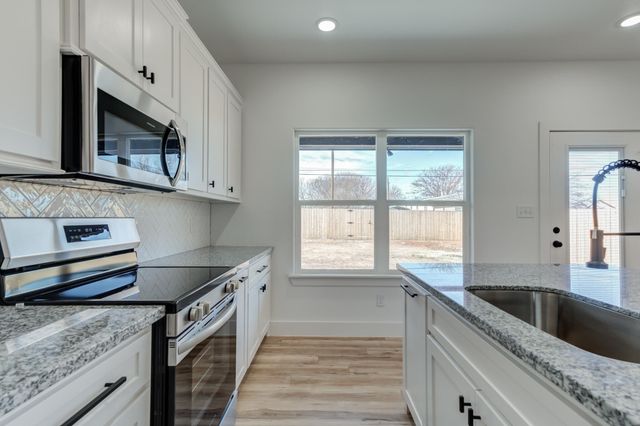 407 Ave M, Abernathy, TX 79311