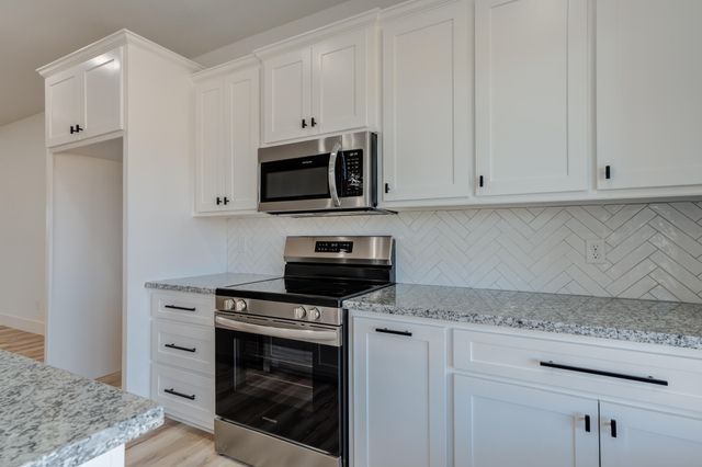 407 Ave M, Abernathy, TX 79311