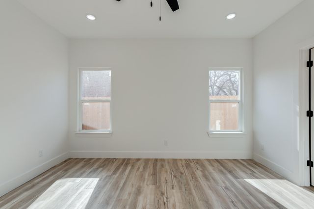 407 Ave M, Abernathy, TX 79311