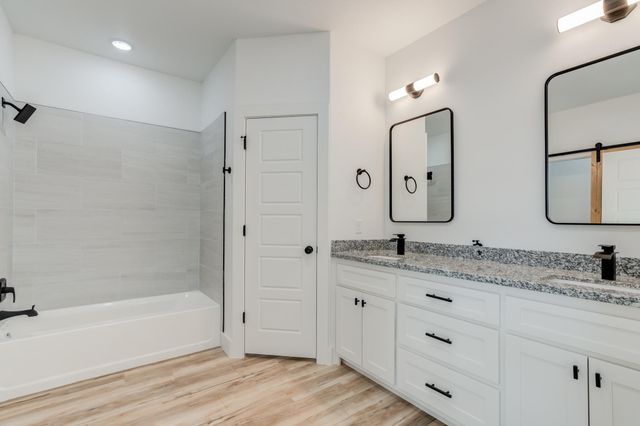 407 Ave M, Abernathy, TX 79311