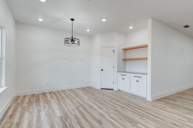 407 Ave M, Abernathy, TX 79311