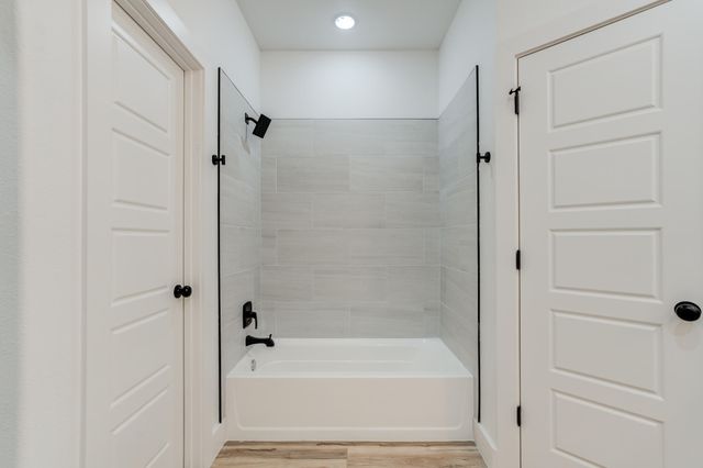 407 Ave M, Abernathy, TX 79311