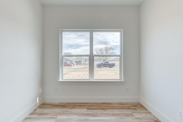 407 Ave M, Abernathy, TX 79311