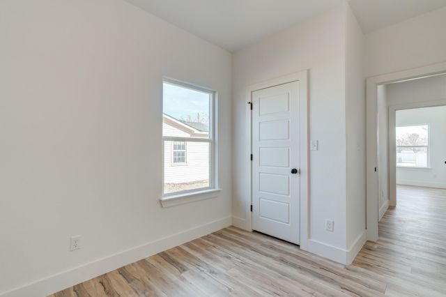 407 Ave M, Abernathy, TX 79311