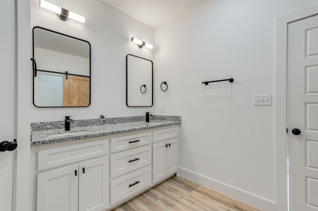 407 Ave M, Abernathy, TX 79311