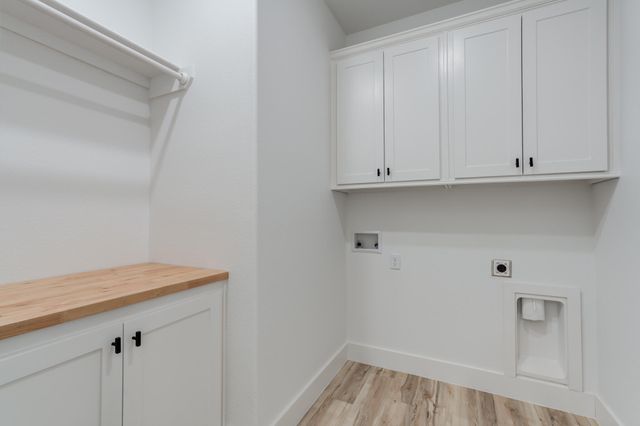 407 Ave M, Abernathy, TX 79311