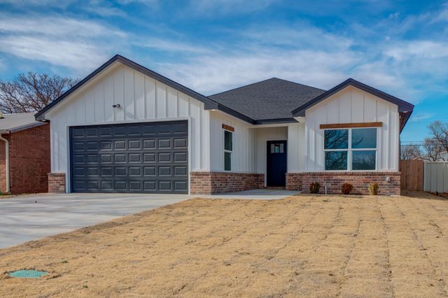 407 Ave M, Abernathy, TX 79311