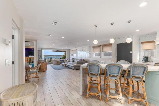 2812 Bayside Walk, San Diego, CA 92109