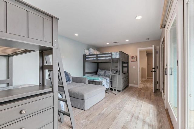 2812 Bayside Walk, San Diego, CA 92109