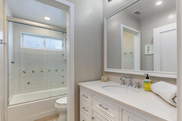 2812 Bayside Walk, San Diego, CA 92109