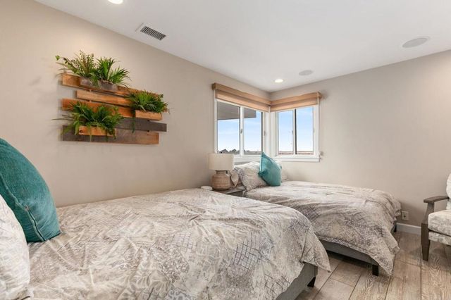 2812 Bayside Walk, San Diego, CA 92109