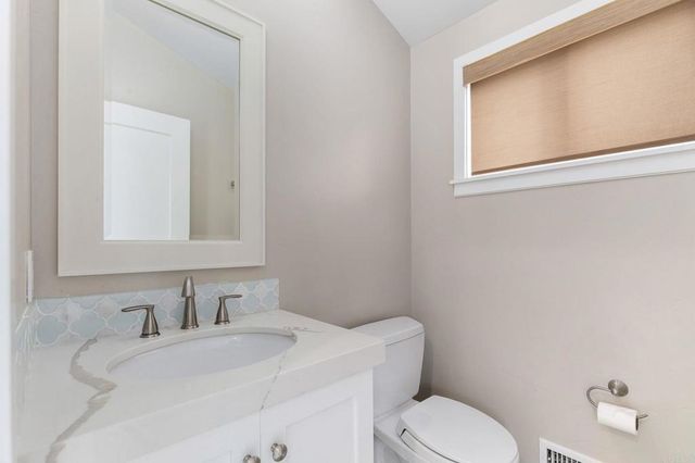2812 Bayside Walk, San Diego, CA 92109