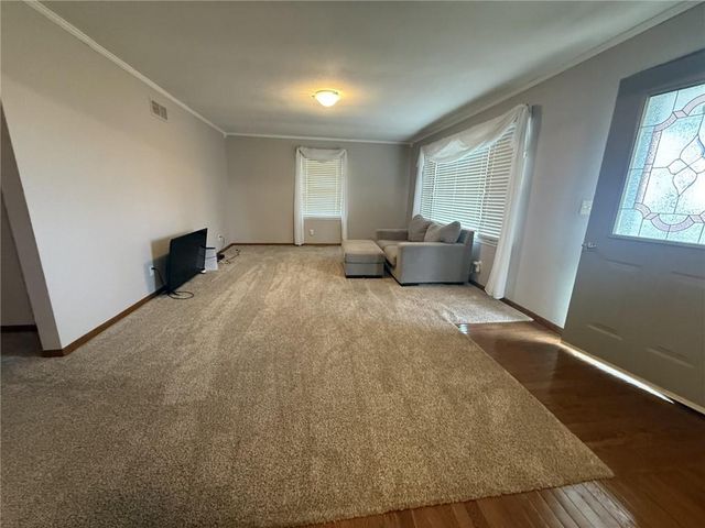 608 S Washington Street, Oregon, MO 64473