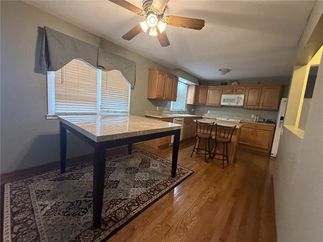 608 S Washington Street, Oregon, MO 64473