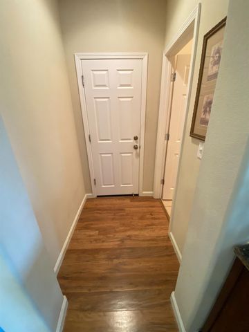 20848 Shrub Oak Dr, Patterson, CA 95363