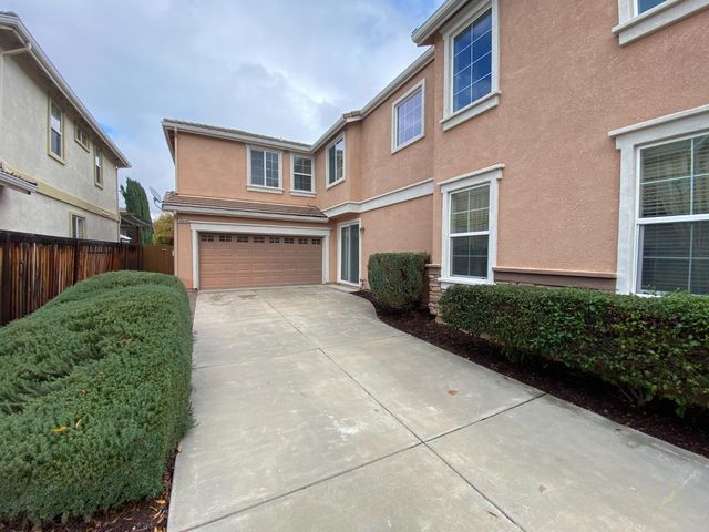 20848 Shrub Oak Dr, Patterson, CA 95363