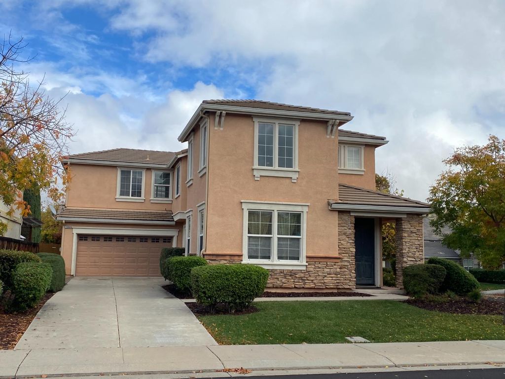 20848 Shrub Oak Dr, Patterson, CA 95363