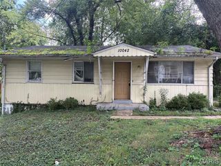 10042 Green Valley Drive, St Louis, MO 63136