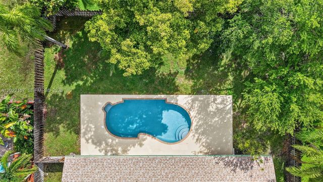 1660 NW 94th Ave, Plantation, FL 33322